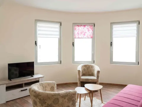 Prodaja, jednosoban stan, 48m², Bečići, Budva - image 3