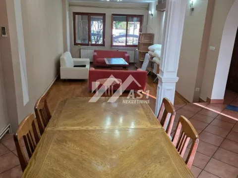 Rent, house, 250m², Centar, Stara Pazova - image 6