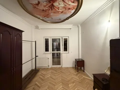 Izdavanje, dvosoban stan, 79m², Centar, Podgorica - image 6