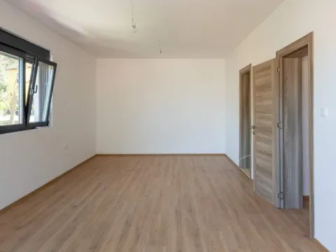 Sale, house, 160m², Škaljari, Kotor - image 7