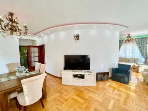 Rent, house, 400m², Markovići, Budva - image 12