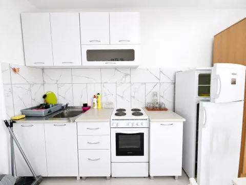 Sale, one bedroom apartment, 45m², Blizikuće, Budva - image 5