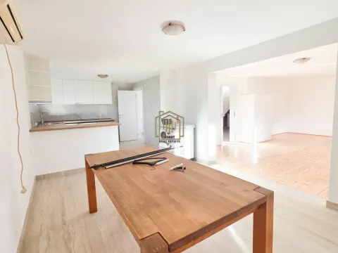 Prodaja, kuća, 350m², Zlatica, Podgorica - image 30