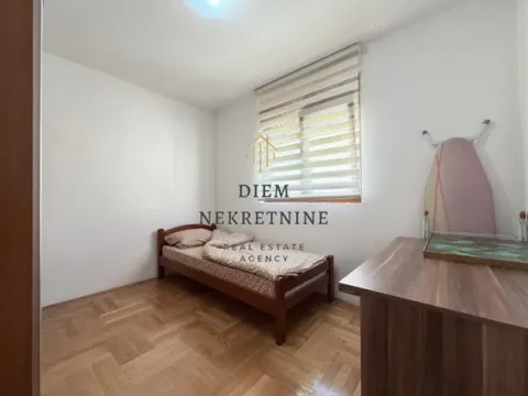 Izdavanje, dvosoban stan, 55m², Stari Aerodrom, Podgorica - image 10