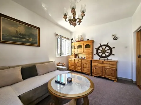 Prodaja, kuća, 149m², Donji Stoliv, Kotor - image 9