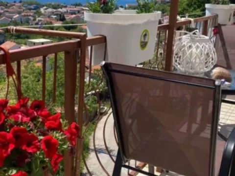Rent, house, 250m², Zelenika, Herceg Novi - image 2