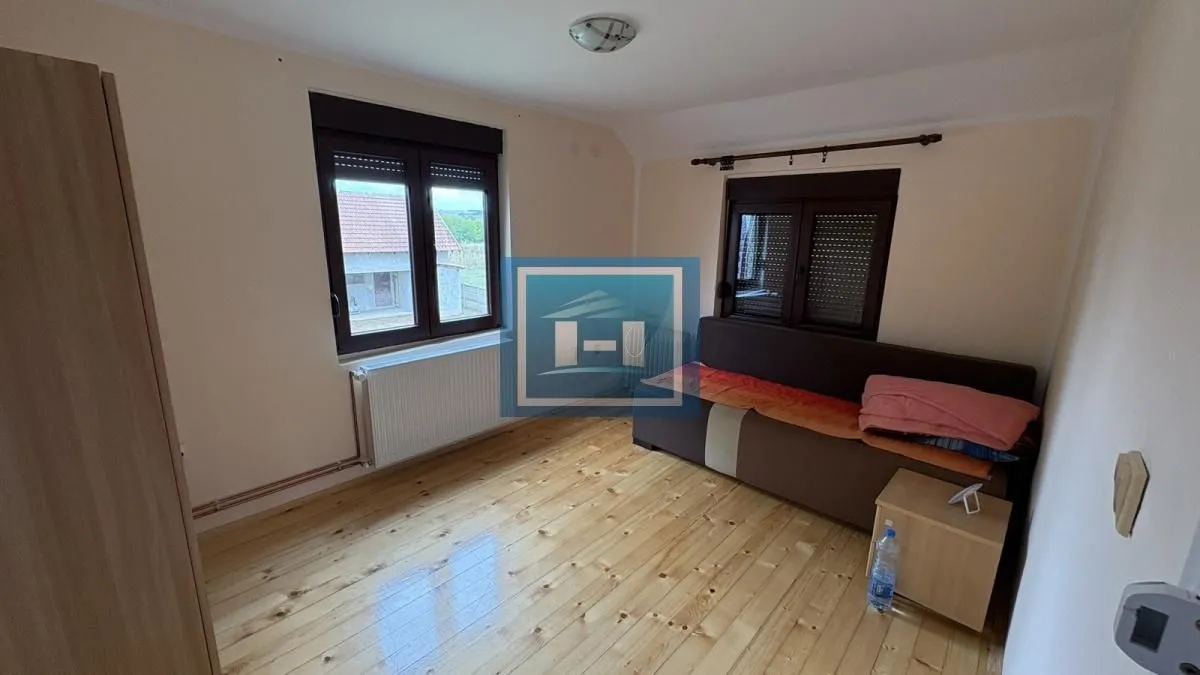 Prodaja, kuća, 275m², Mali Popović, Jagodina