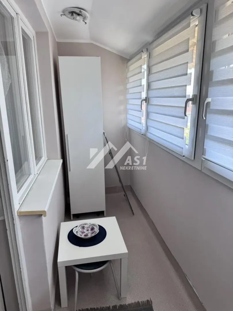 Izdavanje, jednosoban stan, 36m², Spens, Novi Sad Sve Podlokacije