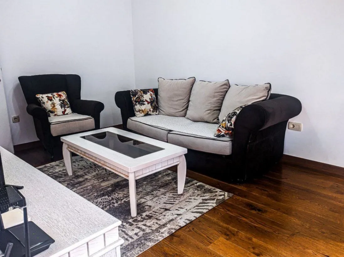 Izdavanje, jednosoban stan, 45m², Stara Varoš, Podgorica