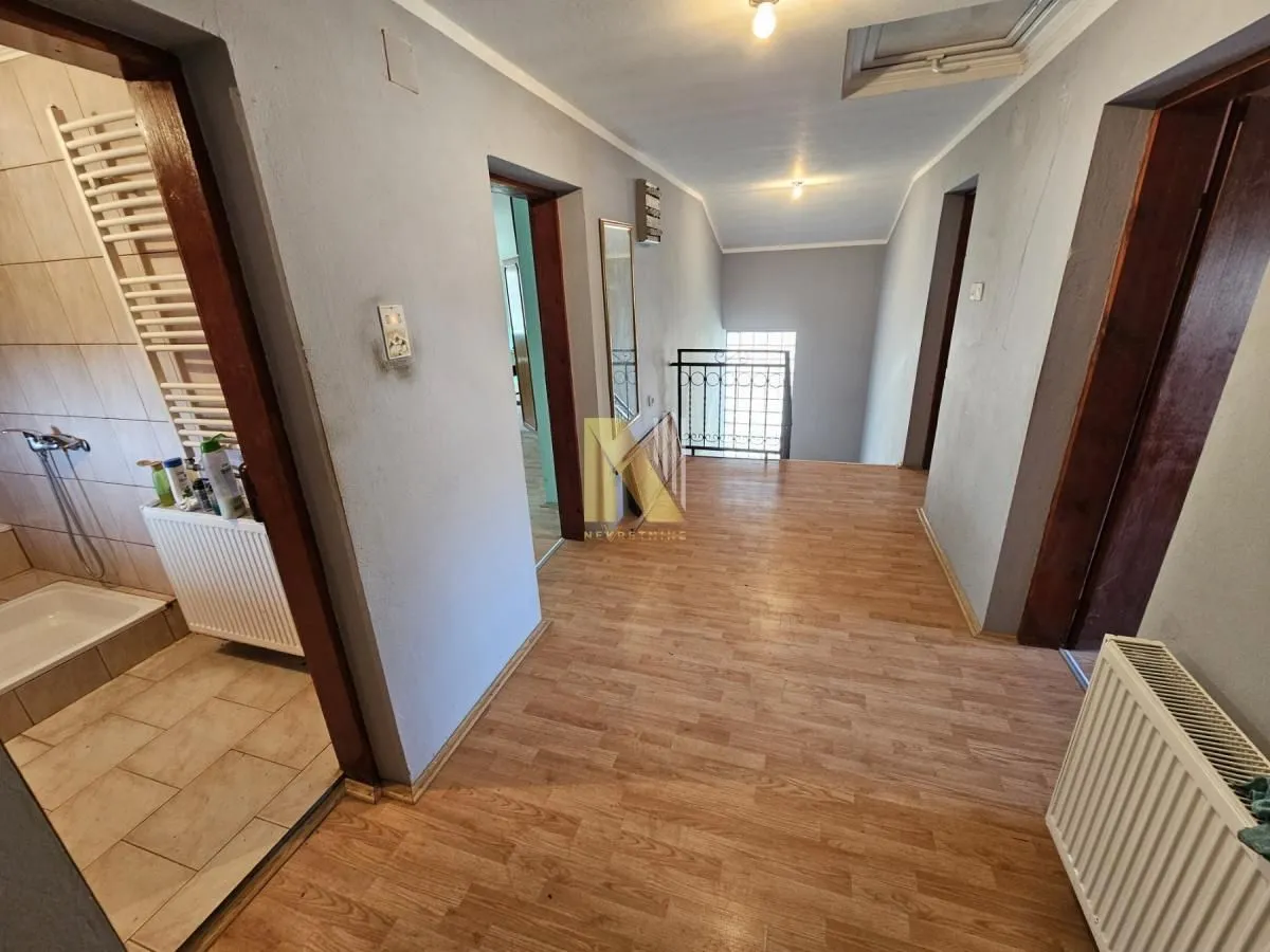 Sale, house, 200m², Beočin, Srbija