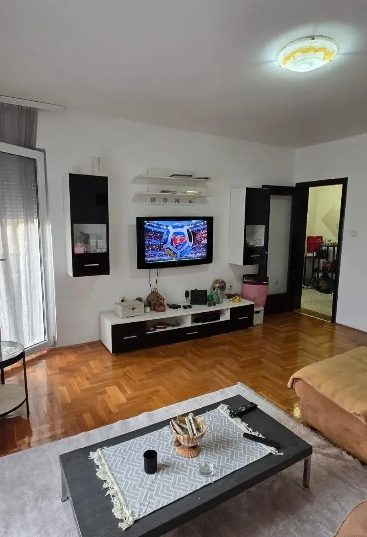 Prodaja, jednosoban stan, 60m², Zagorič, Podgorica