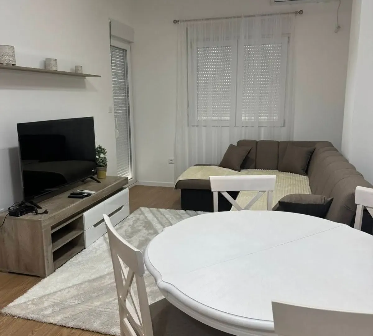 Izdavanje, jednosoban stan, 43m², Zabjelo, Podgorica