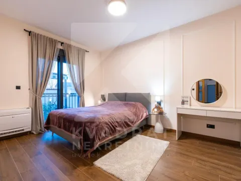 Izdavanje, kuća, 166m², Tološi, Podgorica - image 15