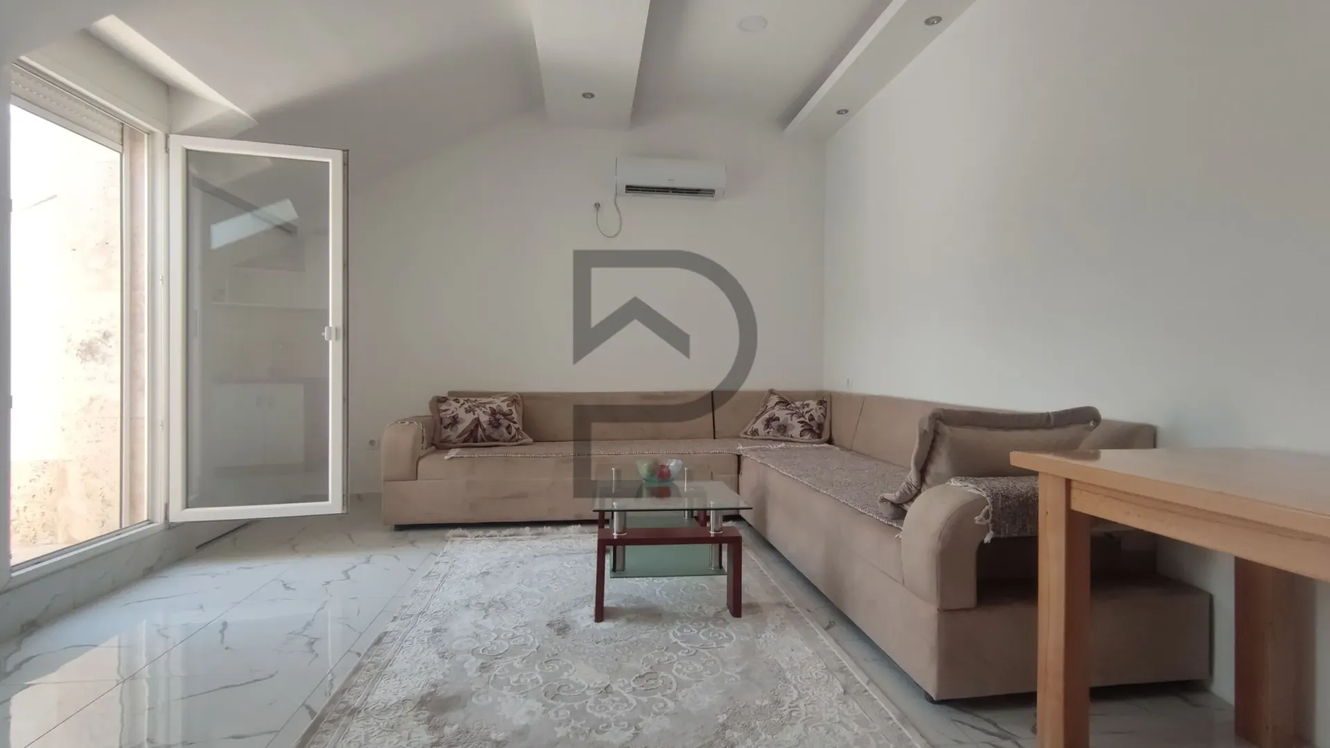 Izdavanje, stan, 47m², Ljubović, Podgorica