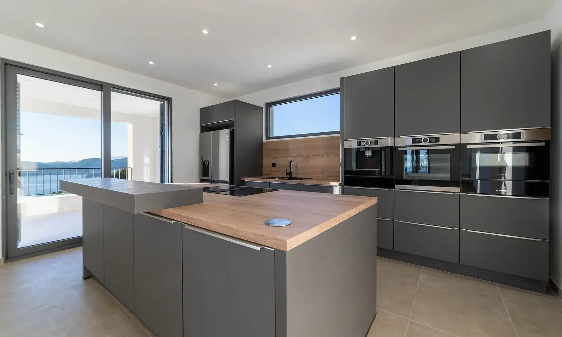 Sale, house, 420m², Blizikuće, Budva