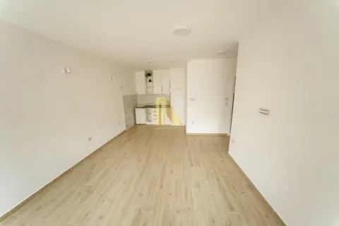 Rent, office space, 34m², Podbara, Novi Sad Sve Podlokacije - image 5
