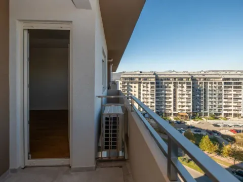 Izdavanje, dvosoban stan, 72m², Central Point, Podgorica - image 12
