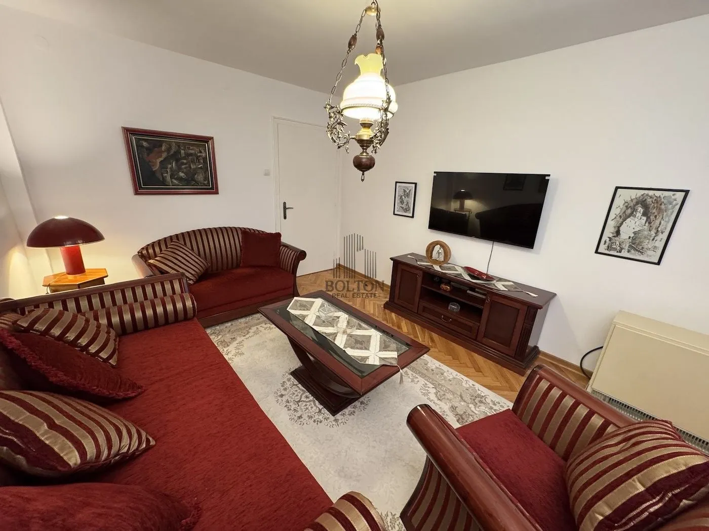Izdavanje, dvosoban stan, 49m², Vračar, Šid