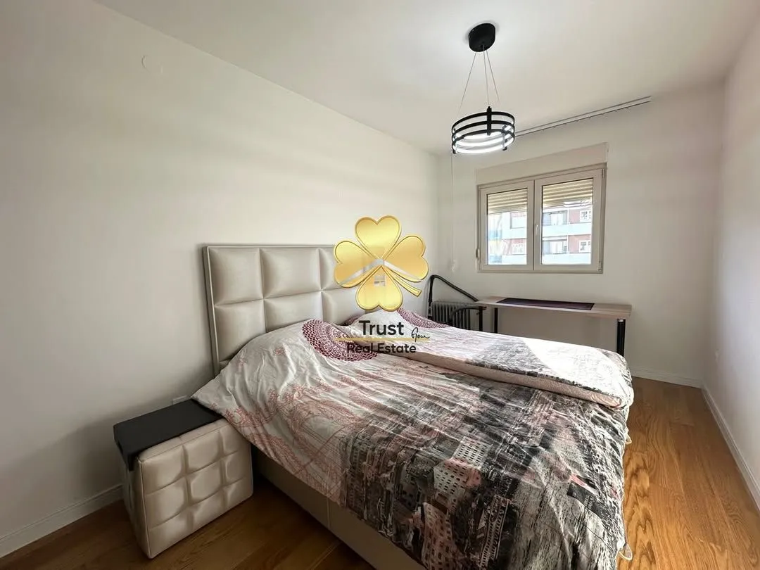 Izdavanje, dvosoban stan, 69m², Central Point, Podgorica