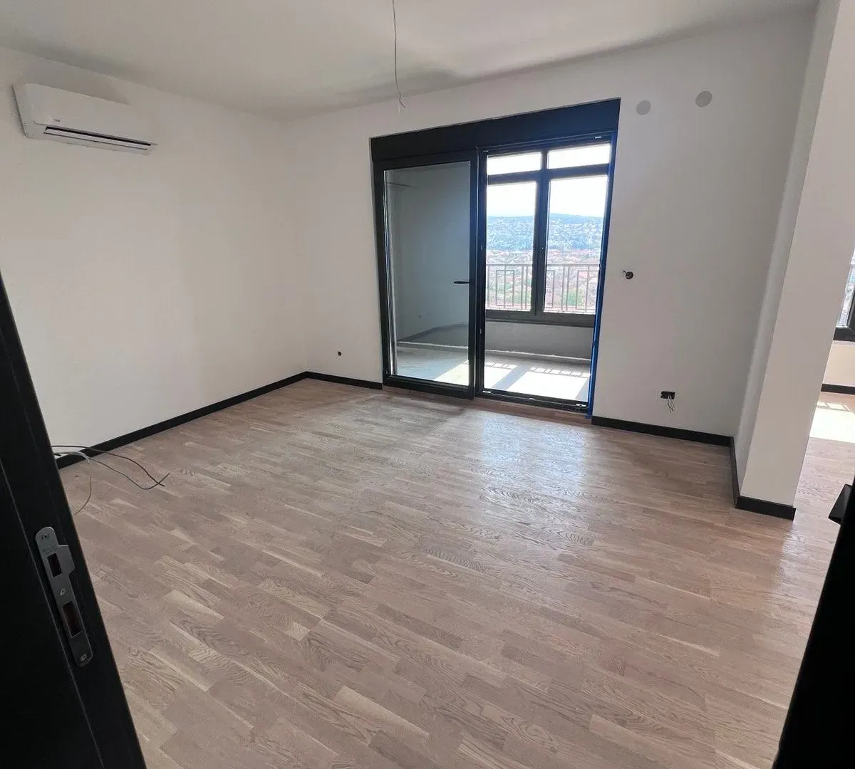 Prodaja, dvosoban stan, 89m², Gorica C, Podgorica