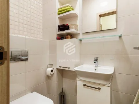 Sale, two bedroom apartment, 72m², City Kvart, Podgorica - image 9