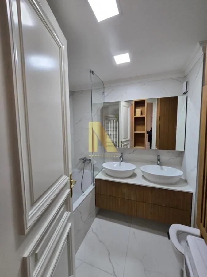 Izdavanje, stan, 132m², Novo naselje, Novi Sad