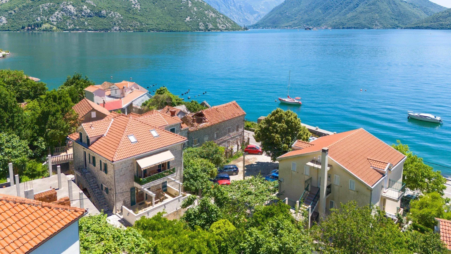 Prodaja, trosoban stan, 112m², Strp, Kotor