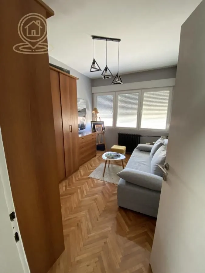 Prodaja, trosoban stan, 70m², Medijana, Niš