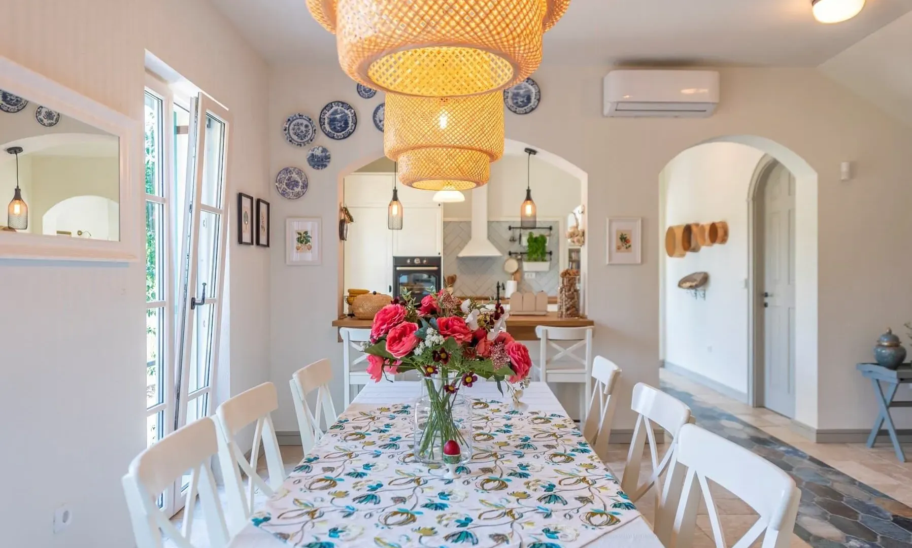 Sale, house, 198m², Bratešići, Kotor