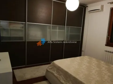 Rent, three bedroom apartment, 95m², Savski Venac, Beograd - image 24