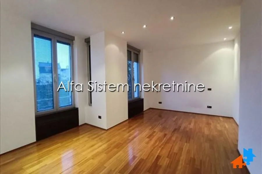 Izdavanje, stan, 176m², Kalenić Pijaca, Vračar Sve Podlokacije