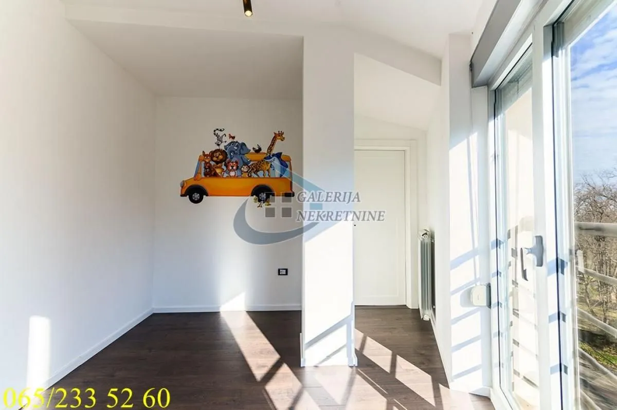 Rent, apartment, 195m², Banovo Brdo, Beograd