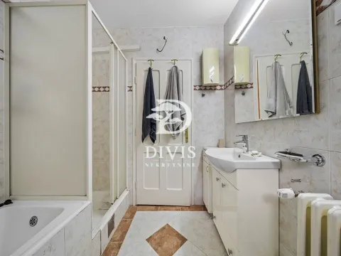 Sale, house, 237m², Vračar Sve Podlokacije, Beograd - image 14