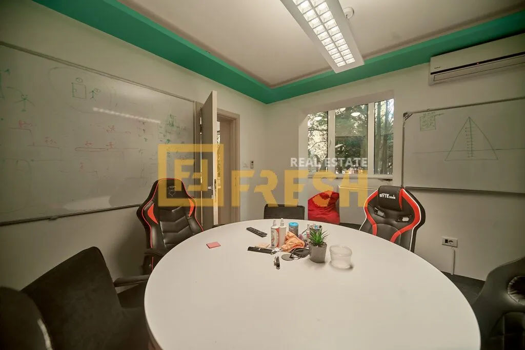 Izdavanje, poslovni prostor, 139m², Preko Morače, Podgorica