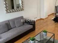 Izdavanje, četvorosoban stan, 135m², Senjak, Beograd - image 4