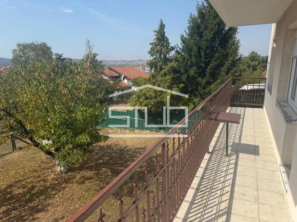 Prodaja, kuća, 300m², Boleč, Grocka