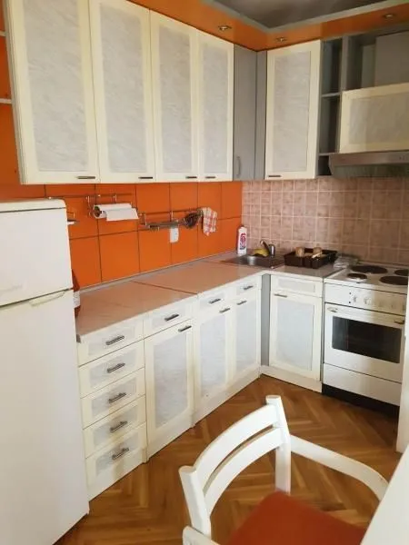 Prodaja, trosoban stan, 108m², Grbavica, Novi Sad Sve Podlokacije