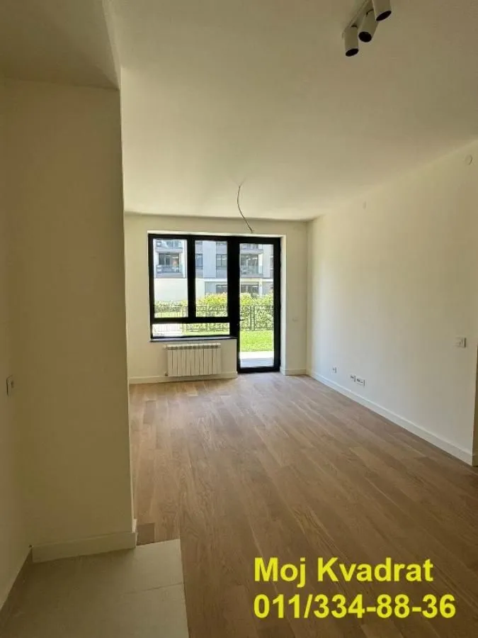 Izdavanje, dvosoban stan, 79m², Savski Venac, Beograd