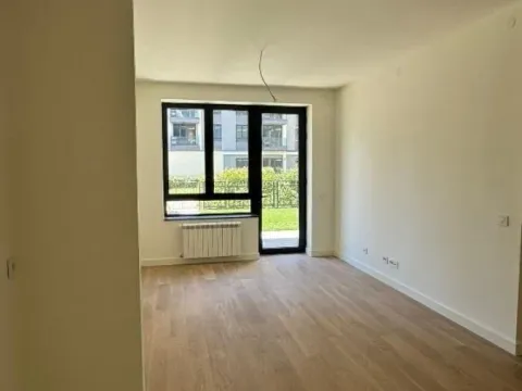 Izdavanje, dvosoban stan, 79m², Savski Venac, Beograd