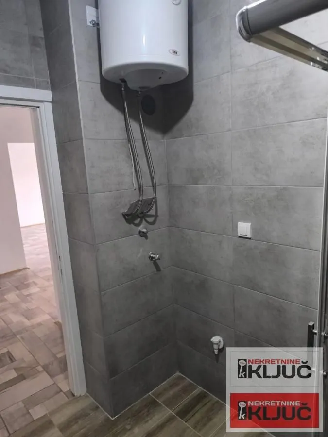 Prodaja, dvosoban stan, 52m², Grbavica, Novi Sad Sve Podlokacije