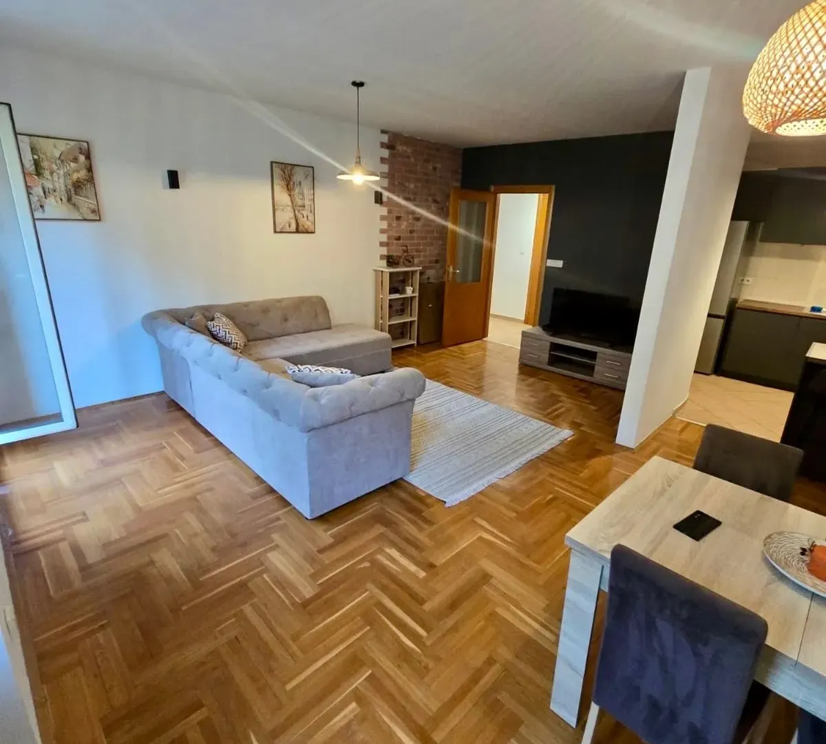 Rent, two bedroom apartment, 81m², Stari Aerodrom, Podgorica
