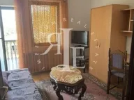 Izdavanje, kuća, 340m², Zemun Sve Podlokacije, Beograd - image 9