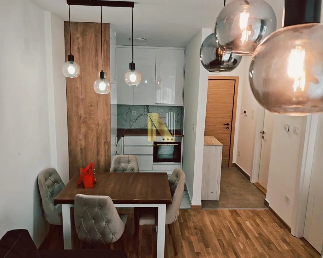 Prodaja, jednosoban stan, 36m², Avijatičarsko naselje, Novi Sad Sve Podlokacije