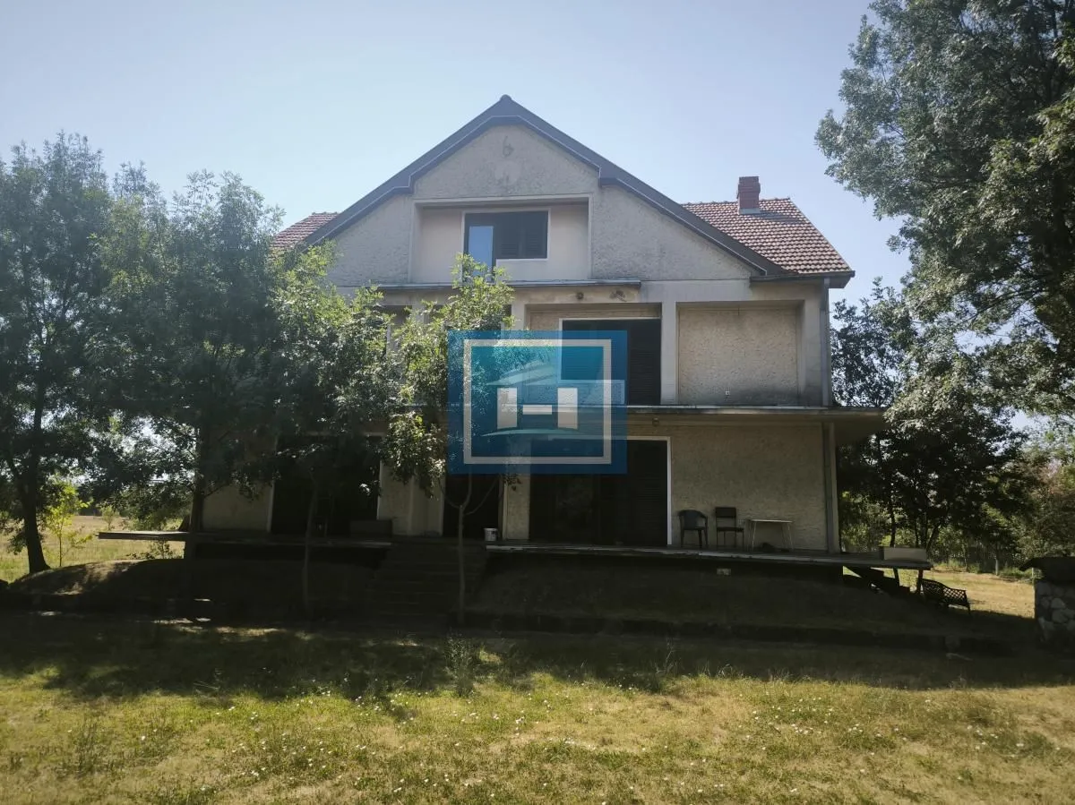 Sale, house, 779m², Vlaška, Ćuprija