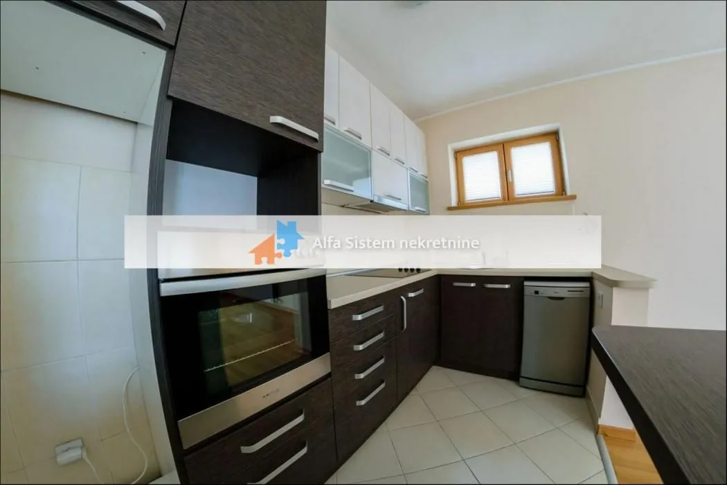 Rent, four bedroom apartment, 115m², Savski Venac, Beograd