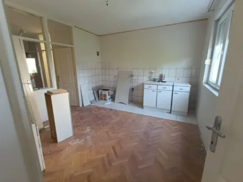 Prodaja, dvosoban stan, 88m², Centar, Podgorica - image 9