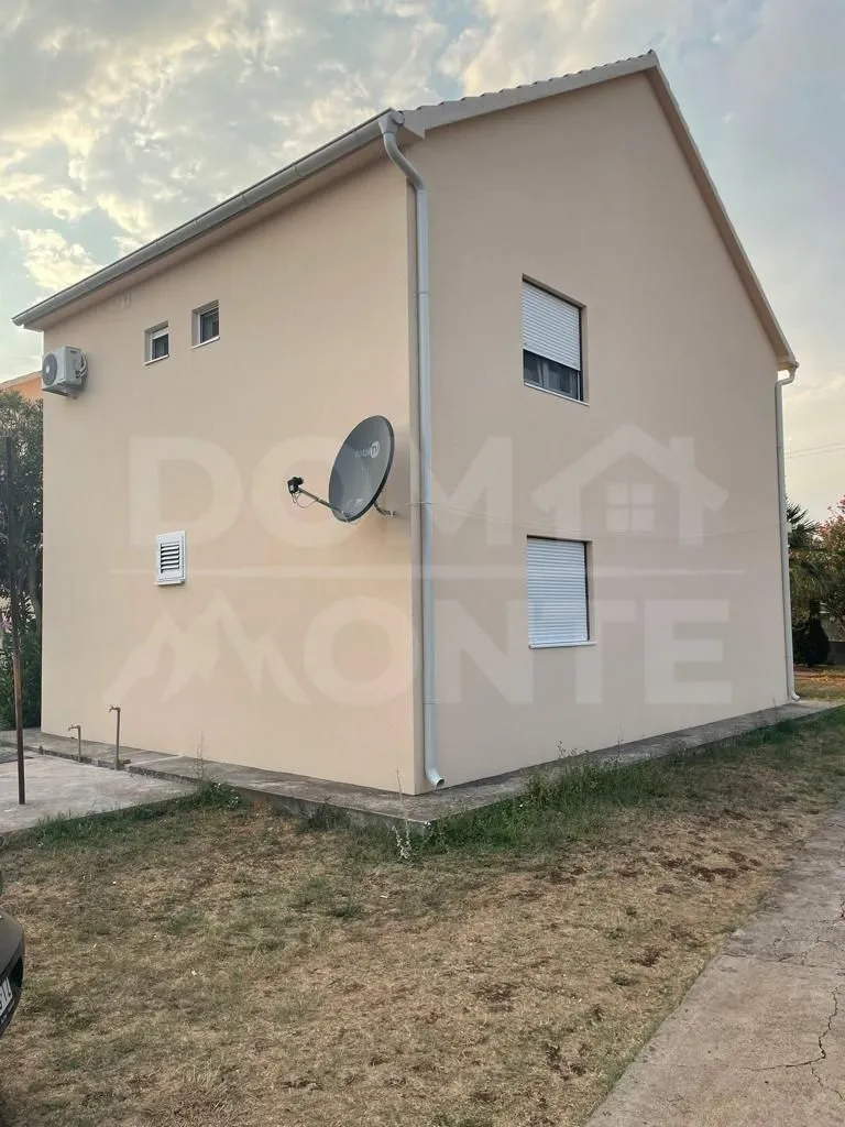 Sale, house, 67m², Radanovići, Kotor