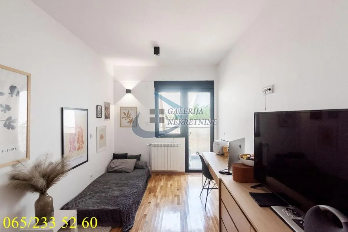 Sale, two bedroom apartment, 57m², Južni Bulevar, Vračar Sve Podlokacije