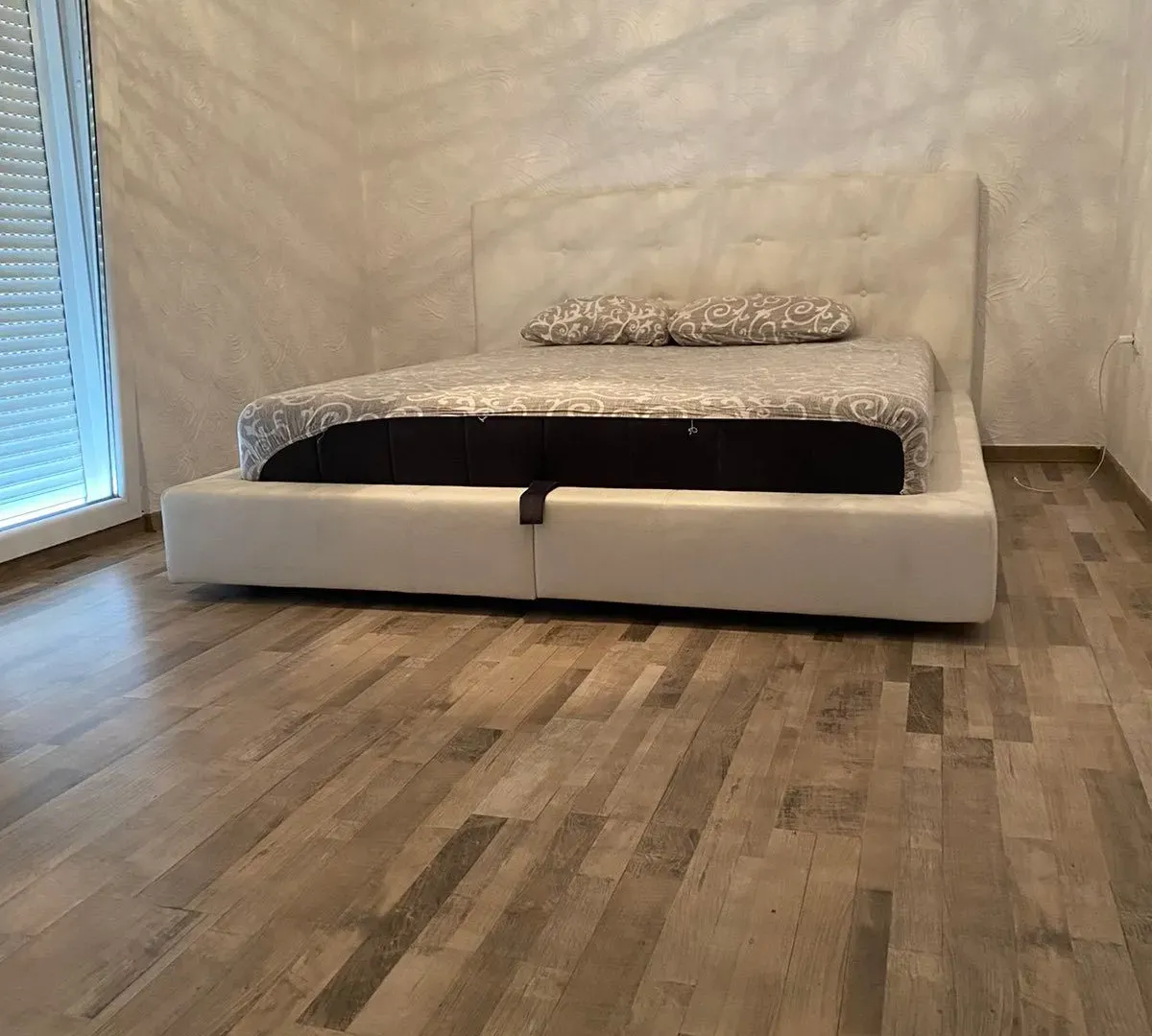 Rent, apartment, 170m², Gorica C, Podgorica