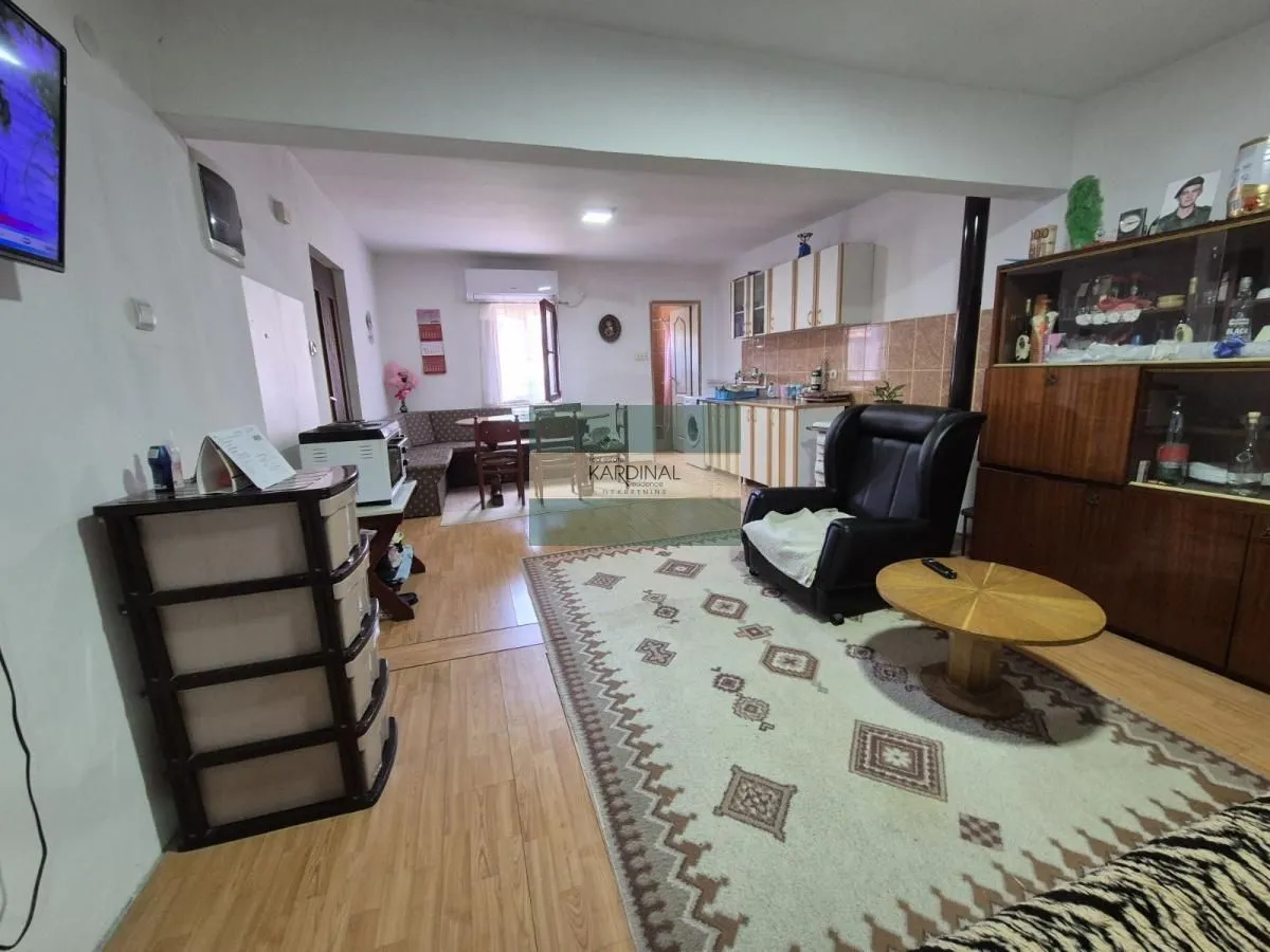 Prodaja, kuća, 317m², Tabane, Jagodina